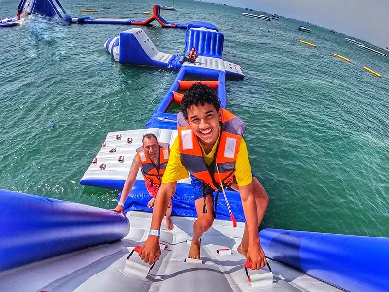 Full Day Playa la Mina y Yakupark desde Lima