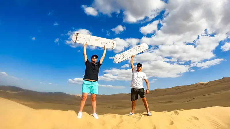 sandboarding en dunas de huacachina en full day