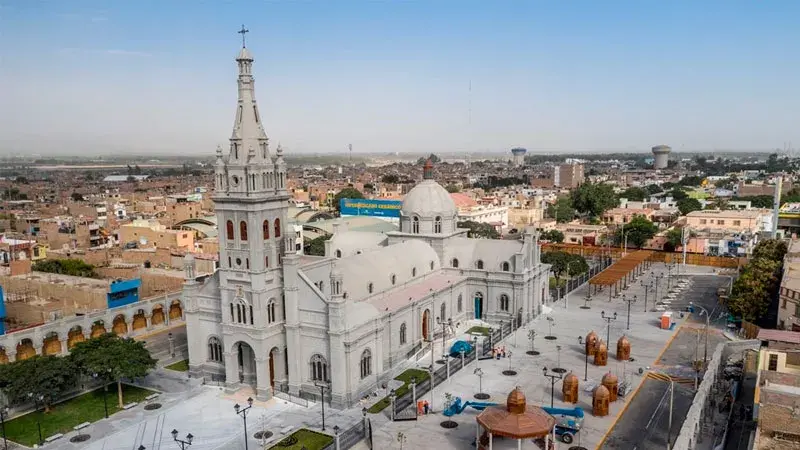 santuario de señor de luren en ica